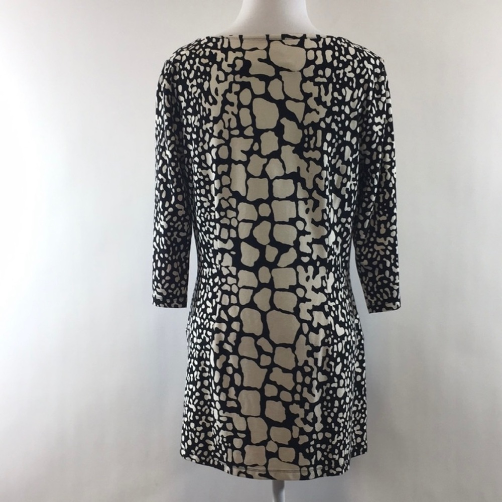 J. McLaughlin ponte knit Mackenzie top size large black and cream